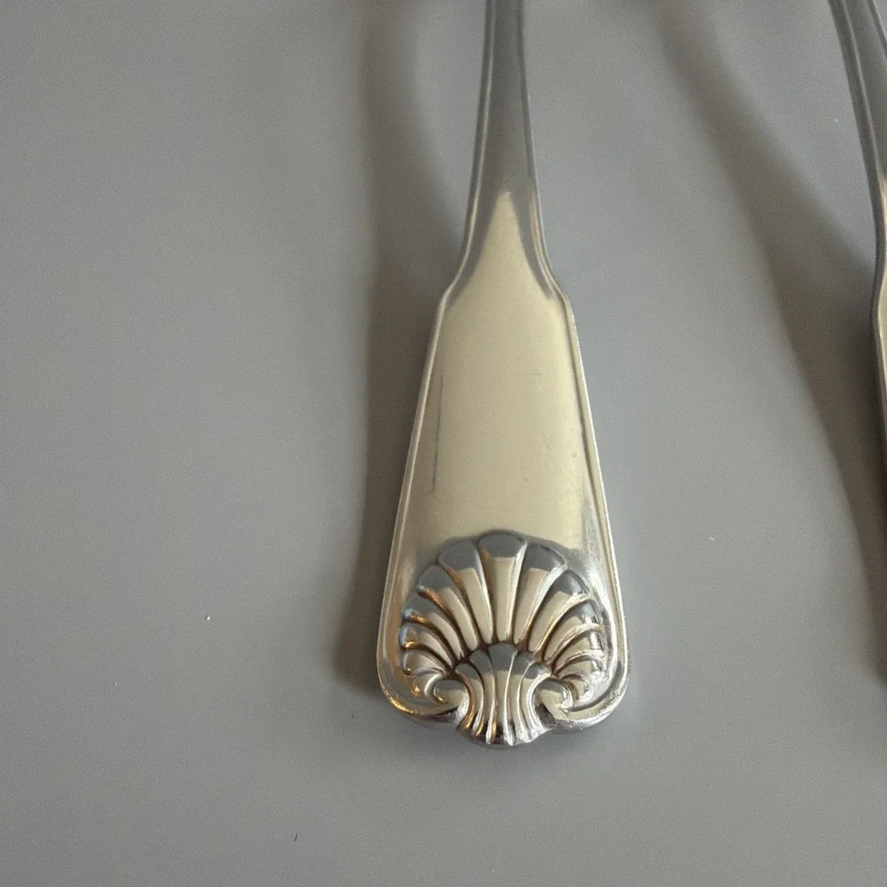 Set of 2 Oneida Deluxe 